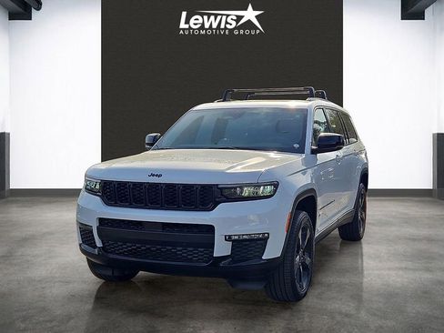 Used 2025 Jeep Grand Cherokee L Limited w/ Black Appearance Package image 1