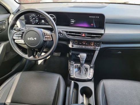Used 2024 Kia Seltos EX image 34