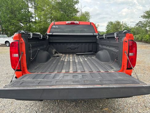 Used 2020 Chevrolet Colorado W/T w/ WT Convenience Package image 9