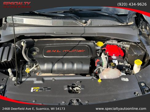 Used 2021 Jeep Compass Latitude AWD/4WD image 39