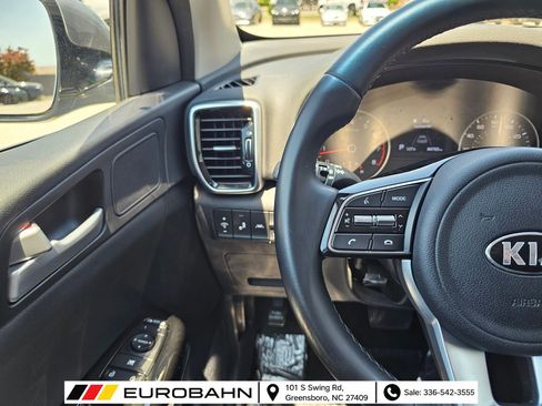 Used 2021 Kia Sportage EX FWD image 17