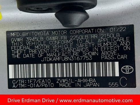 Used 2022 Toyota Prius XLE image 32