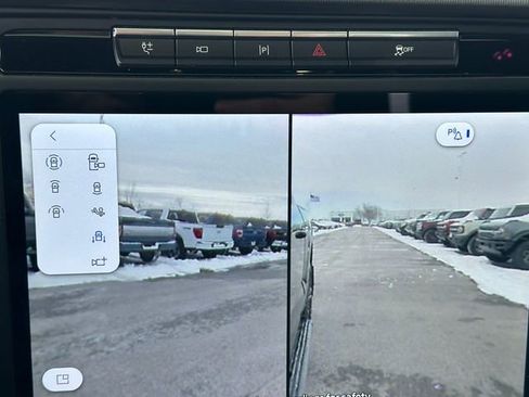 Used 2024 Ford F150 Platinum image 31