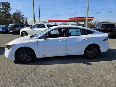 New 2026 Nissan Sentra SV image 2
