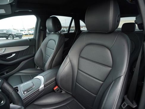 Used 2022 Mercedes-Benz GLC 300 image 36