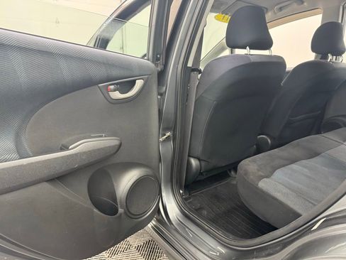 Used 2011 Honda Fit Sport image 29