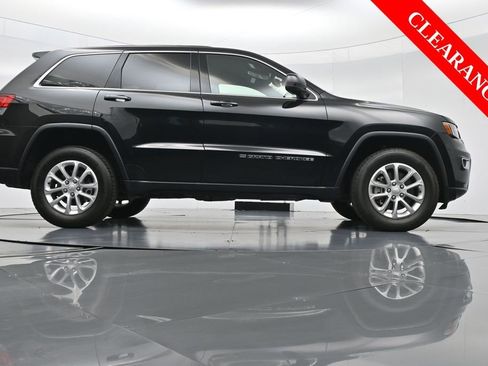 Used 2022 Jeep Grand Cherokee Laredo X image 55