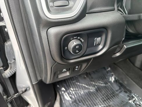 Used 2023 RAM 1500 Big Horn AWD/4WD image 24