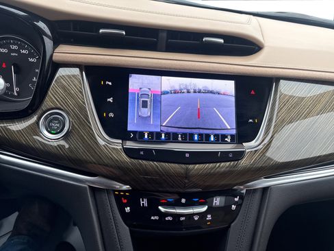 Used 2020 Cadillac XT6 Premium Luxury w/ Platinum Package image 27