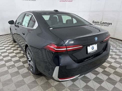 Used 2024 BMW i5 eDrive40i w/ Premium Package image 19