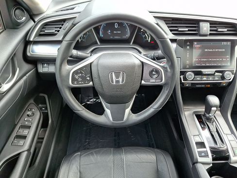 Used 2018 Honda Civic EX-L image 11