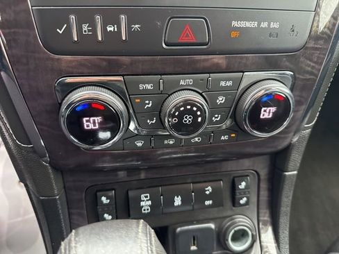 Used 2017 Buick Enclave Leather AWD/4WD image 27