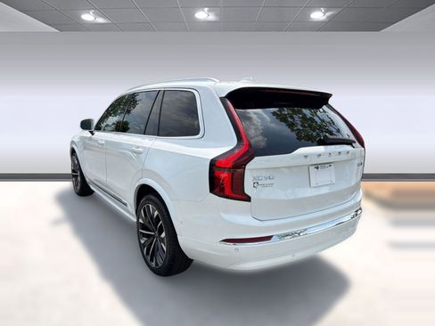 Certified 2025 Volvo XC90 B6 Plus AWD/4WD image 3