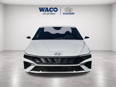 New 2026 Hyundai Elantra SEL FWD image 2