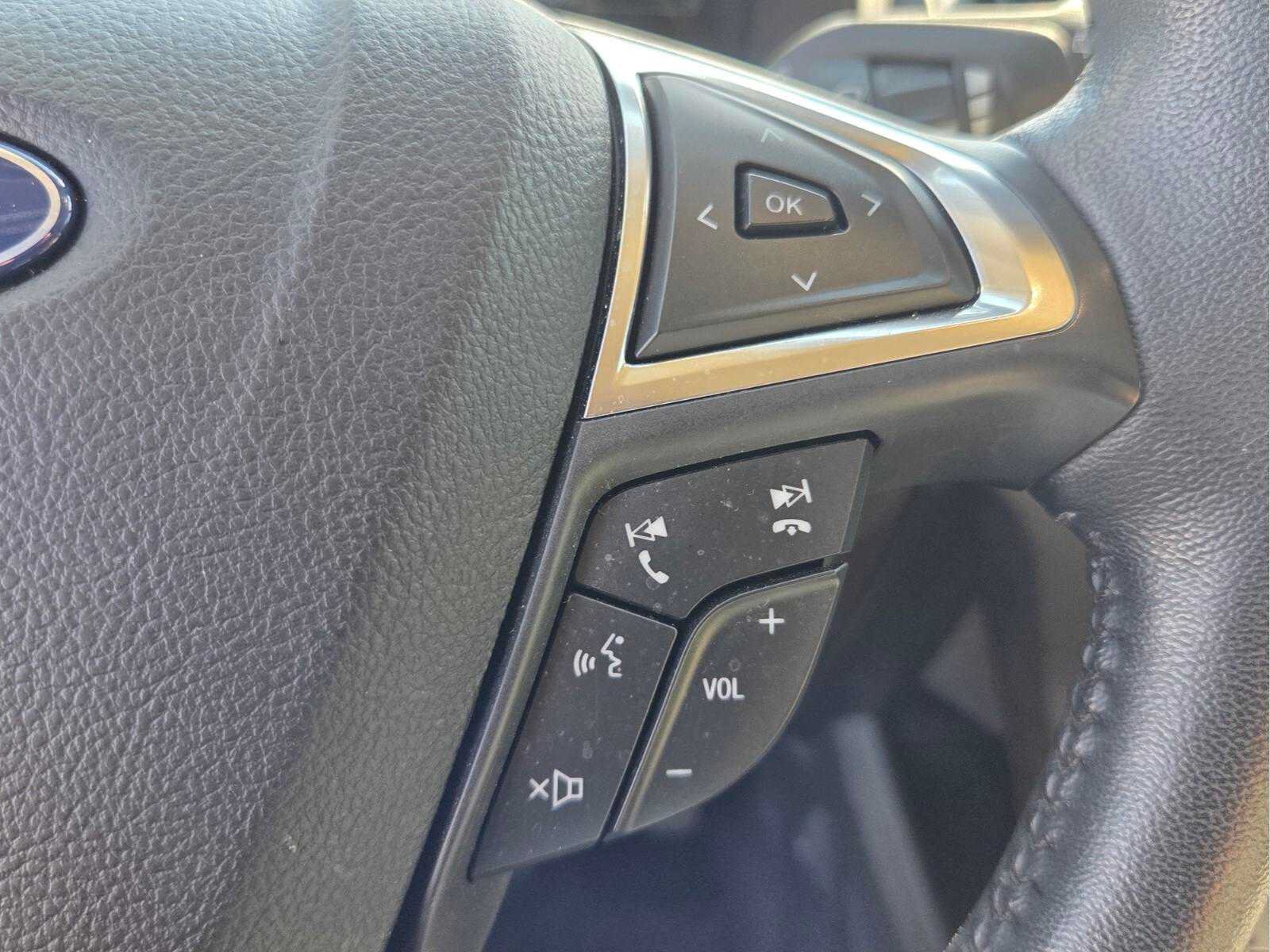 Used 2022 Ford Edge SEL w/ Convenience Package AWD/4WD image 32