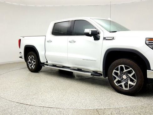 Used 2024 GMC Sierra 1500 SLT AWD/4WD image 3