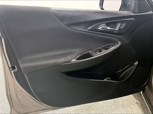 Used 2022 Chevrolet Malibu LS FWD image 25
