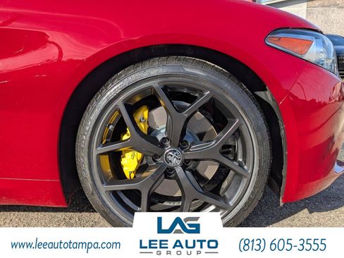 Used 2021 Alfa Romeo Giulia Ti w/ Nero Edizione image 10