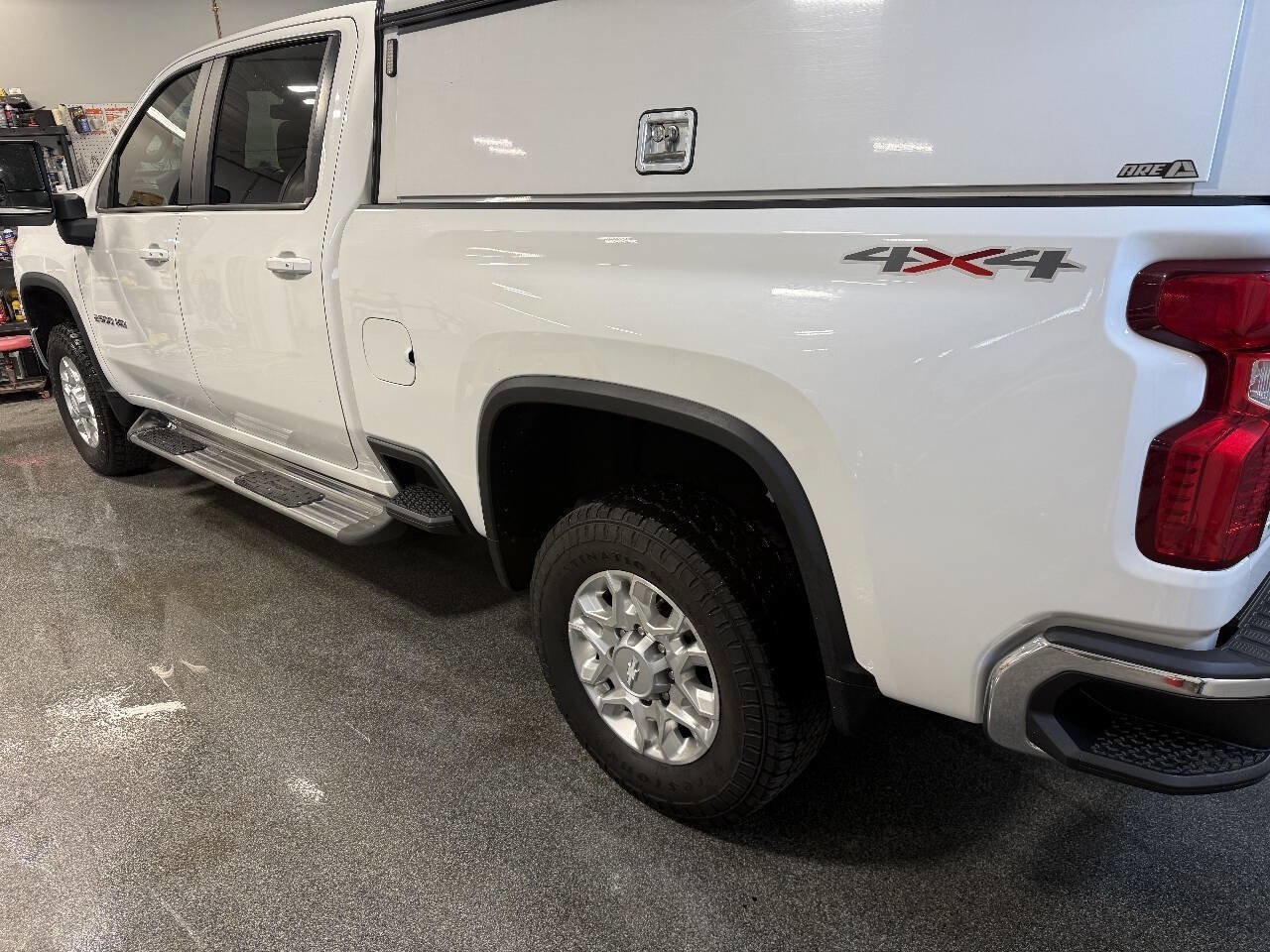 Used 2020 Chevrolet Silverado 2500 LT w/ Convenience Package AWD/4WD image 6