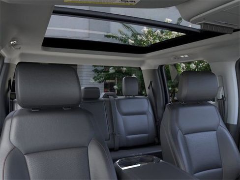 New 2026 Ford F350 Lariat w/ Black Appearance Package image 22