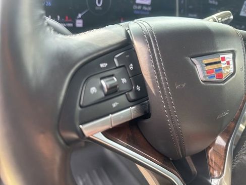 Used 2022 Cadillac Escalade Premium Luxury Platinum image 14