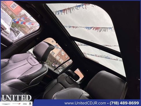 Used 2021 Jeep Grand Cherokee L Overland w/ Luxury Tech Group IV image 16