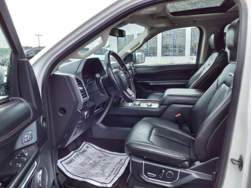 Certified 2021 Ford Expedition Platinum image 10