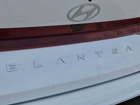 Certified 2025 Hyundai Elantra Sport FWD image 30