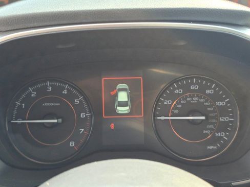 Used 2022 Subaru Crosstrek 2.0i Premium w/ Moonroof Package image 40