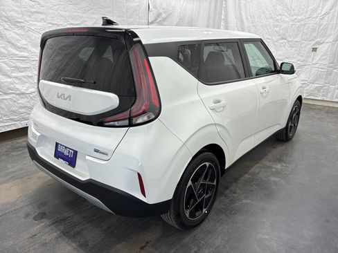 Certified 2023 Kia Soul EX FWD image 5