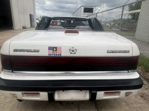 Used 1991 Chrysler LeBaron Convertible FWD image 3