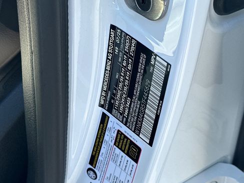 Used 2026 Mercedes-Benz GLC 300 image 37