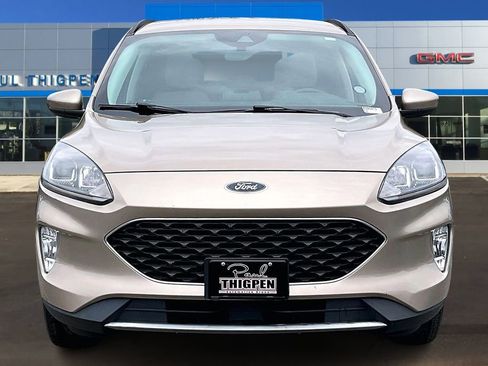 Used 2021 Ford Escape SEL w/ Technology Package image 2