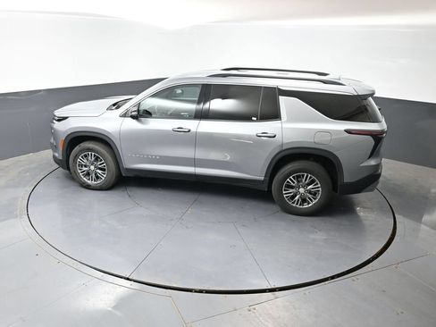 Used 2024 Chevrolet Traverse LT AWD/4WD image 50