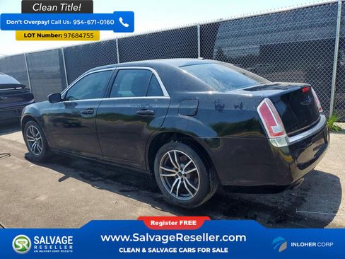 Used 2014 Chrysler 300 C w/ Light Group RWD image 3