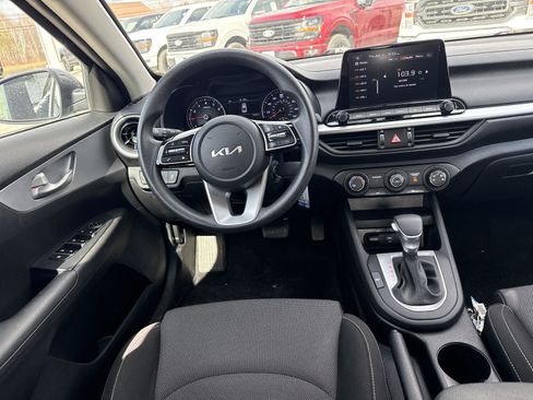 Used 2023 Kia Forte LXS image 14