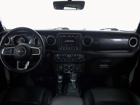 Used 2021 Jeep Wrangler Unlimited Sahara AWD/4WD image 19