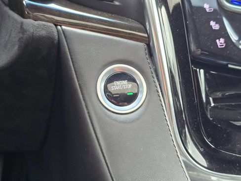 Used 2018 Cadillac Escalade ESV Platinum AWD/4WD image 27