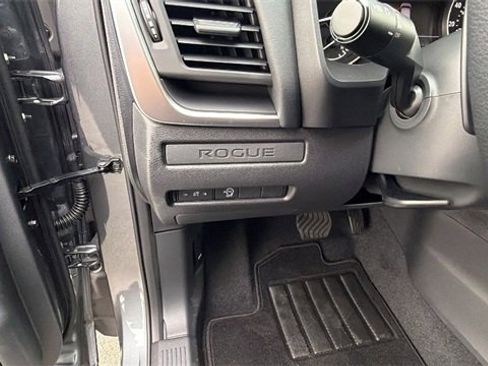 New 2026 Nissan Rogue S image 30