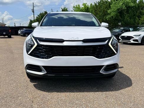 Used 2025 Kia Sportage EX FWD image 8