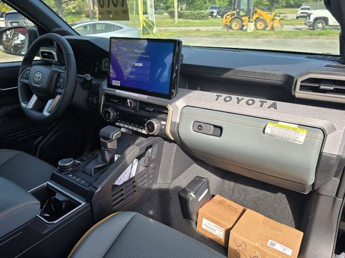 New 2025 Toyota Tacoma 4x4 Double Cab Hybrid image 22