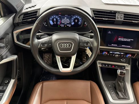 Used 2022 Audi Q3 2.0T Premium AWD/4WD image 13