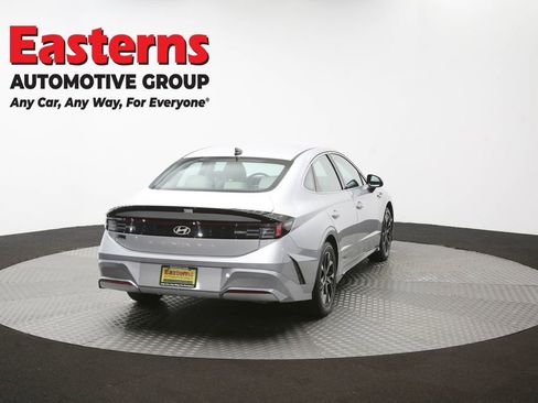 Used 2025 Hyundai Sonata SEL FWD image 39