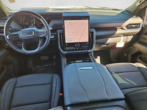 New 2026 GMC Yukon XL Denali w/ Denali Reserve Package RWD image 14