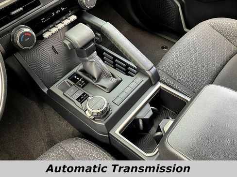 New 2026 Toyota 4Runner SR5 AWD/4WD image 12