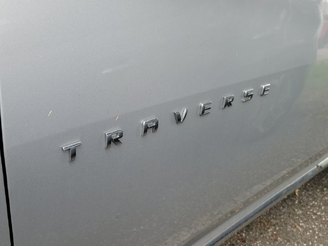 Used 2019 Chevrolet Traverse Premier w/ Driver Confidence II Package FWD image 5