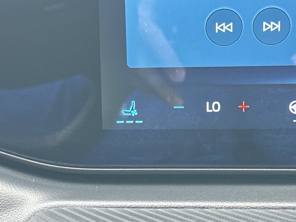 Used 2025 Ford Mustang Premium RWD image 19