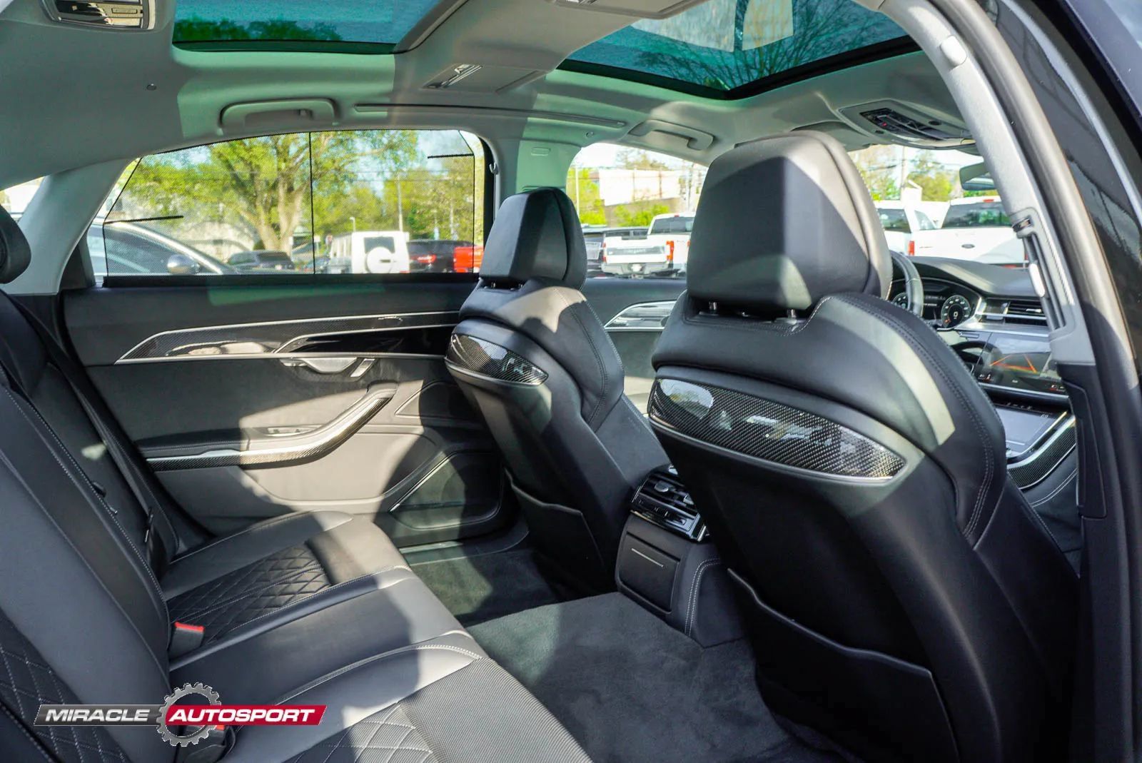 Used 2022 Audi S8 w/ S8 Executive Package AWD/4WD image 40
