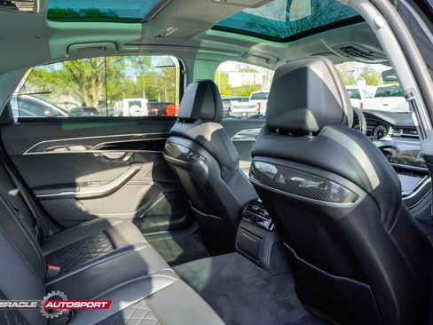Used 2022 Audi S8 w/ S8 Executive Package AWD/4WD image 40