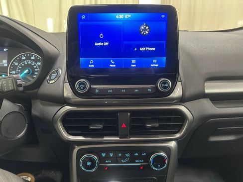 Used 2020 Ford EcoSport SE image 28